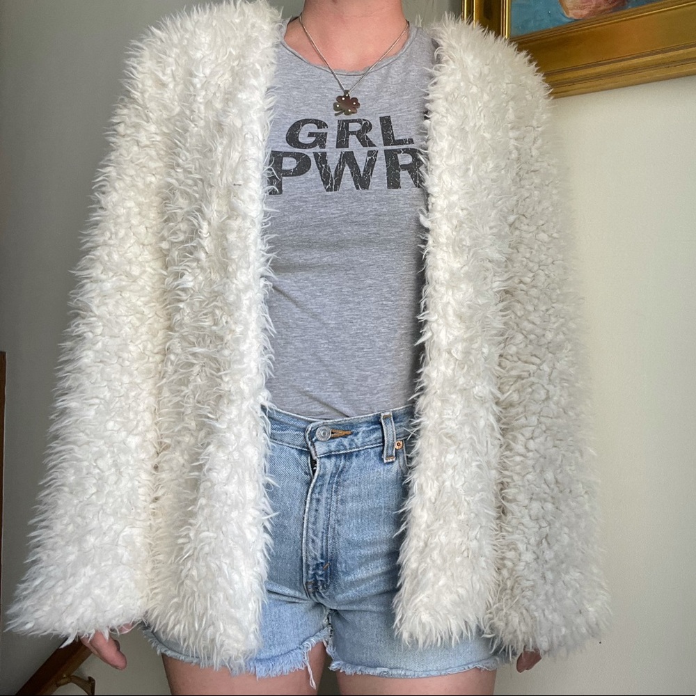 Faux Fur jacket with lining! Perfect for going out